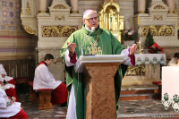 Bp Mering w Kramsku: Miłość w życiu chrześcijanina jest najważniejsza