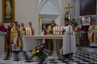 Ciechocinek: w Kolegiacie bp Mering poświęcił nowy ołtarz