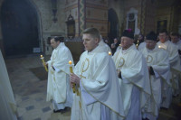 Bp Mering podczas Mszy Wigilii Paschalnej: Chrystus zabiega o nasze serca