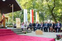 Biskup włocławski w Charłupi Małej: Maryjo, pomóż nam żyć w miłości, prawdzie i pokoju