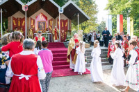 Biskup włocławski w Charłupi Małej: Maryjo, pomóż nam żyć w miłości, prawdzie i pokoju
