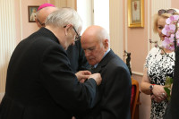 Medal papieski za 55 lat posługi kościelnej