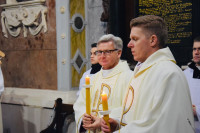 Bp Mering: życie konsekrowane to Boży dar dla Kościoła