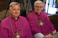 Bp Krzysztof Wętkowski odbył ingres do katedry włocławskiej (opis)