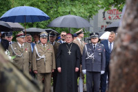 Włocławek: Biskup Diecezjalny poświęcił Pomnik Cichociemnych Spadochroniarzy AK