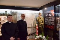 Kalisz: Włocławscy kapłani uczestniczyli w obchodach 73. rocznicy cudownego wyzwolenia obozu w Dachau