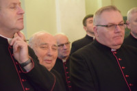 Bp Mering do prezbiterów: bądźcie mężni, odważni i wierni Chrystusowi