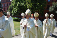 Bp Krzysztof Wętkowski odbył ingres do katedry włocławskiej (opis)