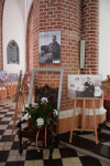 Przedecz: wystawa fotograficzna poświęcona Prymasowi Tysiąclecia