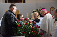 Kościelna Wieś: bp Mering poświęcił nowy ołtarz