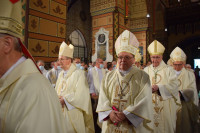 Bp Krzysztof Wętkowski odbył ingres do katedry włocławskiej (opis)