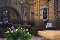 Poranna modlitwa Liturgią Godzin w bazylice katedralnej