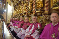 Bp Krzysztof Wętkowski odbył ingres do katedry włocławskiej (opis)