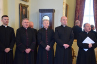 Prezbiterzy z życzeniami u biskupa włocławskiego