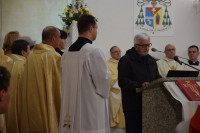 Bp Mering do chorych: w cierpieniu nie jesteśmy sami. Jezus jest obok