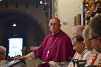 Bp Mering: Prymasie Tysiąclecia, naucz nas mówić non possumus!