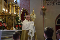 Abp Głódź w Osięcinach: kapłan ma być znakiem nadziei