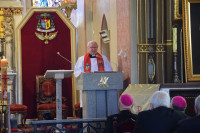 Abp Głódź w Osięcinach: kapłan ma być znakiem nadziei