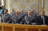 Koło: Bp Mering poświęcił sztandar Komendy Powiatowej Policji