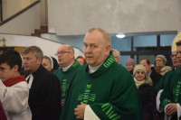 Bp Mering: poddając się Duchowi Świętemu stajemy się sobie bliżsi