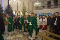 Bp Mering: poddając się Duchowi Świętemu stajemy się sobie bliżsi