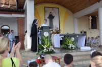 Świnice Warckie: pielgrzymka dzieci pierwszokomunijnych