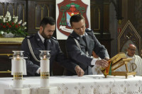 Koło: Bp Mering poświęcił sztandar Komendy Powiatowej Policji
