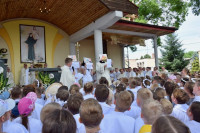 Świnice Warckie: pielgrzymka dzieci pierwszokomunijnych