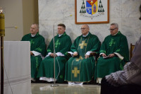 Bp Mering: poddając się Duchowi Świętemu stajemy się sobie bliżsi