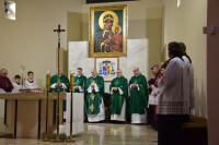 Bp Mering: poddając się Duchowi Świętemu stajemy się sobie bliżsi