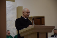 Bp Mering: poddając się Duchowi Świętemu stajemy się sobie bliżsi