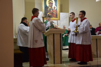 Bp Mering: poddając się Duchowi Świętemu stajemy się sobie bliżsi