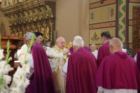 Bp Krzysztof Wętkowski odbył ingres do katedry włocławskiej (opis)