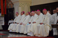 Bp Wętkowski na rozpoczęcie Nawiedzenia: potrzebujemy serca Maryi, które nauczy nas kochać
