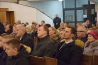 Bp Mering: poddając się Duchowi Świętemu stajemy się sobie bliżsi