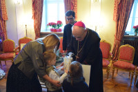 Bp Mering: „szkoły katolickie są na wagę złota”