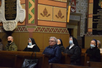Bp Wętkowski modlił się za zmarłych biskupów i członków Kapituły Katedralnej