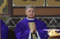 Bp Wętkowski modlił się za zmarłych biskupów i członków Kapituły Katedralnej