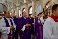 Bp Mering do młodzieży: Bądźcie świadkami Chrystusa