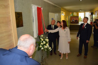 Barłogi: uroczystość nadania imienia Adama Mickiewicza szkole podstawowej