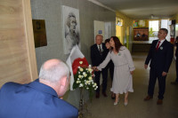 Barłogi: uroczystość nadania imienia Adama Mickiewicza szkole podstawowej