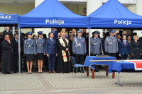 Koło: Bp Mering poświęcił sztandar Komendy Powiatowej Policji