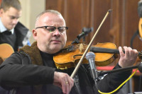 Konin: Msza św. trzeźwościowa i recital Tomka Kamińskiego