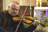 Konin: Msza św. trzeźwościowa i recital Tomka Kamińskiego