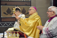 Ks. bp Mering w bazylice katedralnej: Bogu nigdy nie przestaje zależeć na człowieku