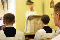 Ks. bp Mering do alumnów: dziękujcie Bogu za powołanie