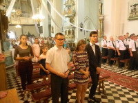 Szadek: Bp Mering wprowadził relikwie św. s. Faustyny