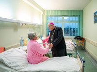 Bp Mering do chorych: Chrystus cierpi razem z nami