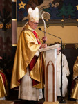 Bp Mering do chorych: Chrystus cierpi razem z nami