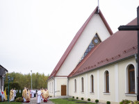 Posada: bp Mering konsekrował nową część świątyni